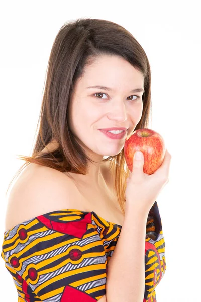 Mujer Joven Con Manzana Roja Mira Izquierda — Foto de Stock