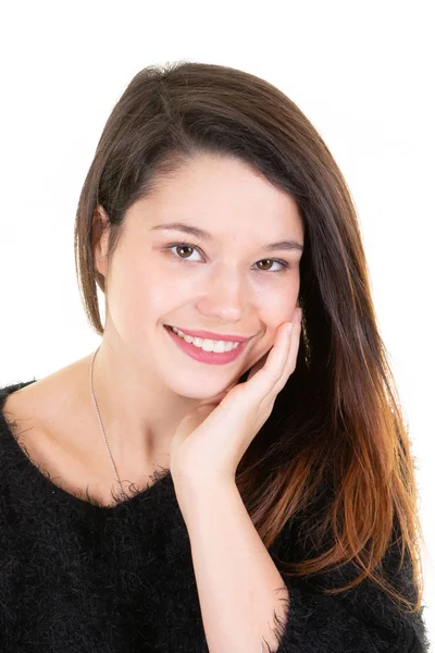 Retrato Menina Bonita Sorridente Com Cabelos Longos Morena — Fotografia de Stock