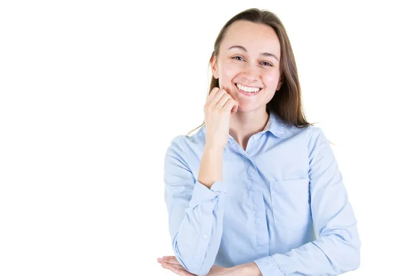 Feliz Retrato Joven Mujer Sonriendo Con Mano Barbilla — Foto de Stock