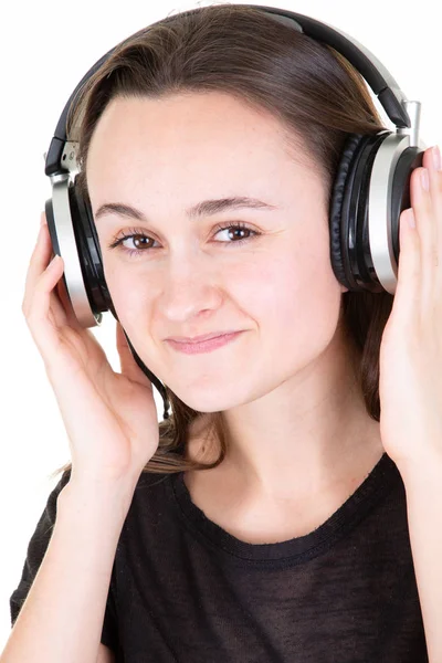 Junge Hübsche Frau Hört Musik — Stockfoto