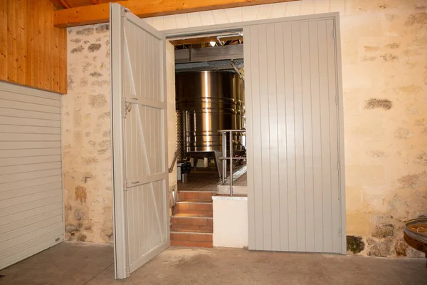 Wood Interior Door Entrance Wine Vats Winery — Stock Photo, Image