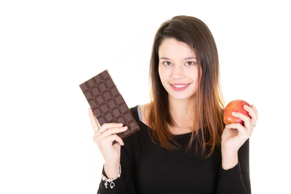Vrouw Kiezen Uit Chocoladereep Rode Appel — Stockfoto