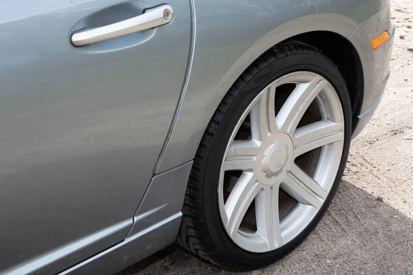 Sporty Car Wheel Rear View Grey Sport Car — Stock Photo, Image