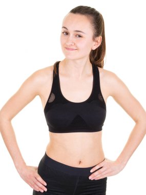 Beyaz arka planda siyah sportif elbiseleri uygun kız