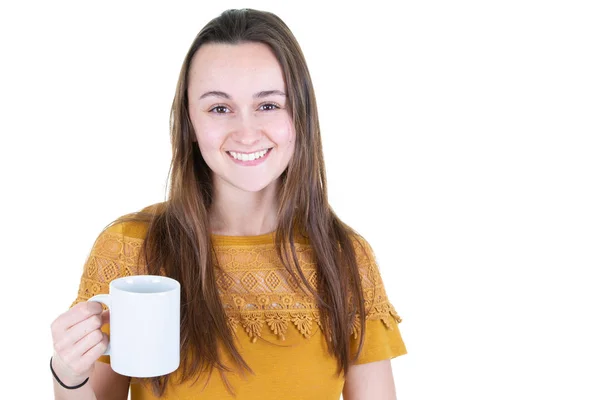 Mutlu Genç Kadın Portresi Ile Kupa Bardak Çay Kahve — Stok fotoğraf