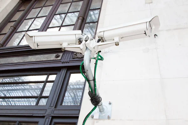 Två Säkerhet Kameraövervakning Urban Video — Stockfoto