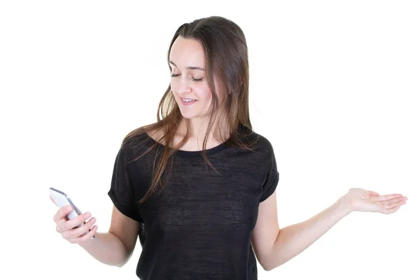 Mujer Joven Muy Emocionada Mirando Teléfono Móvil Sonriendo Lectura Mensaje —  Fotos de Stock