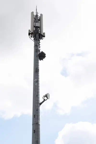 Telecommunicatie Antenne Voor Radio Televisie Telefoon Met Cloud Sky — Stockfoto
