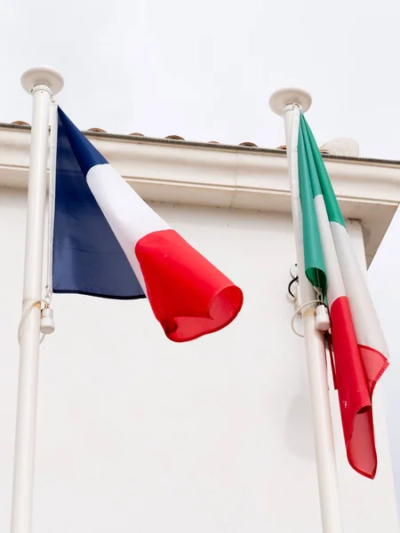 Italia Francia Italia Francia Bandiera Muro Nel Vento — Foto Stock