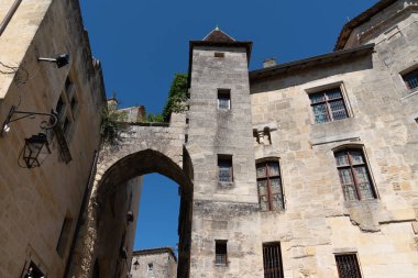Bordeaux Fransa yakınlarındaki Saint Emilion şarap köyü köyü