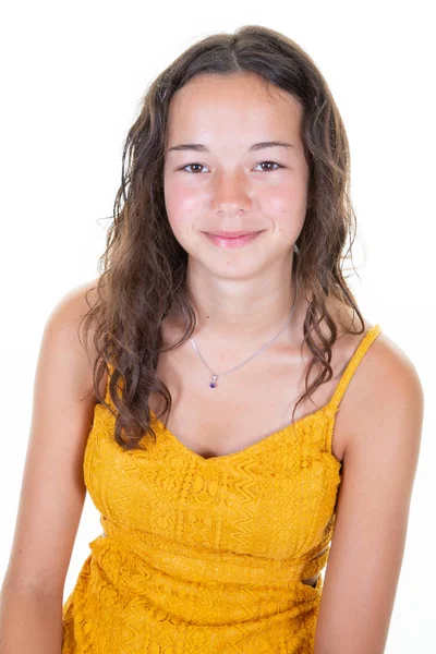Vacker Tonåring Ung Kvinna Tittar Kamera Attraktiv Ung Flicka Porträtt — Stockfoto