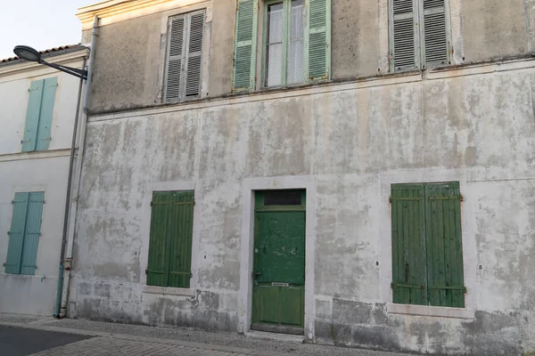 Vieux Volets Verts Pour Maison Dans Rue Ile Aix Charente — Photo