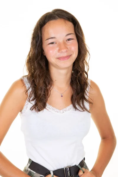 Портрет Молодої Усміхненої Дівчини Підлітка Білій Сорочці — стокове фото