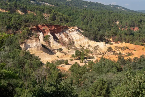 Colorado Provencal Dengan Oker Kuning Dan Merah Tanah Dalam Luberon — Stok Foto