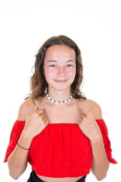 Retrato Joven Orgullosa Hermosa Adolescente Caucásica Camiseta Roja Sonriendo Estudio —  Fotos de Stock