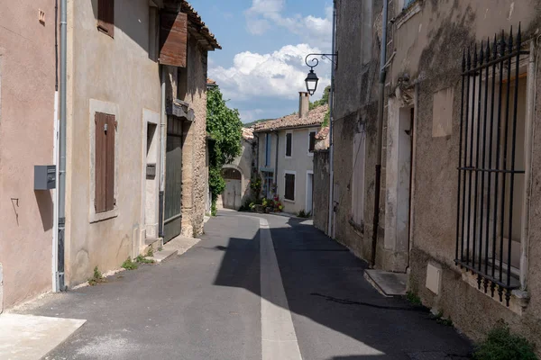 Luz Del Sol Calle Pueblo Bonnieux Provenza Francia — Foto de Stock