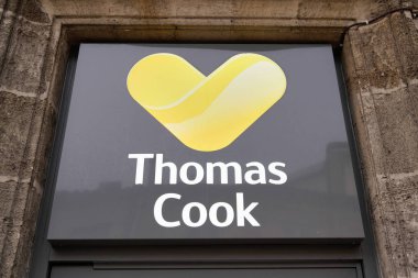Bordeaux , Aquitaine / Fransa - 09 23 2019 : Thomas Cook dükkan işareti seyahat acenteleri Britain store street