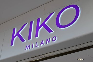 Bordeaux , Aquitaine / Fransa - 09 23 2019 : Kiko logo mağazası sign store İtalyan kozmetik şirketi Bergamo merkezli