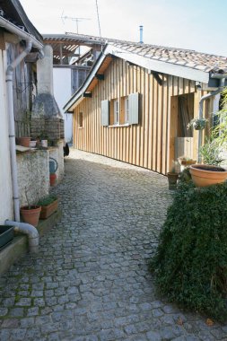 Fransa Bassin d 'Arcachon' daki istiridye çiftçisi.