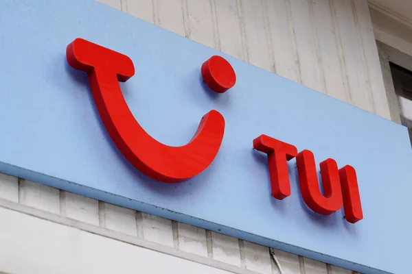 Arcachon Aquitaine France 2019 Tui Logo Store Wall Sign Office — стоковое фото