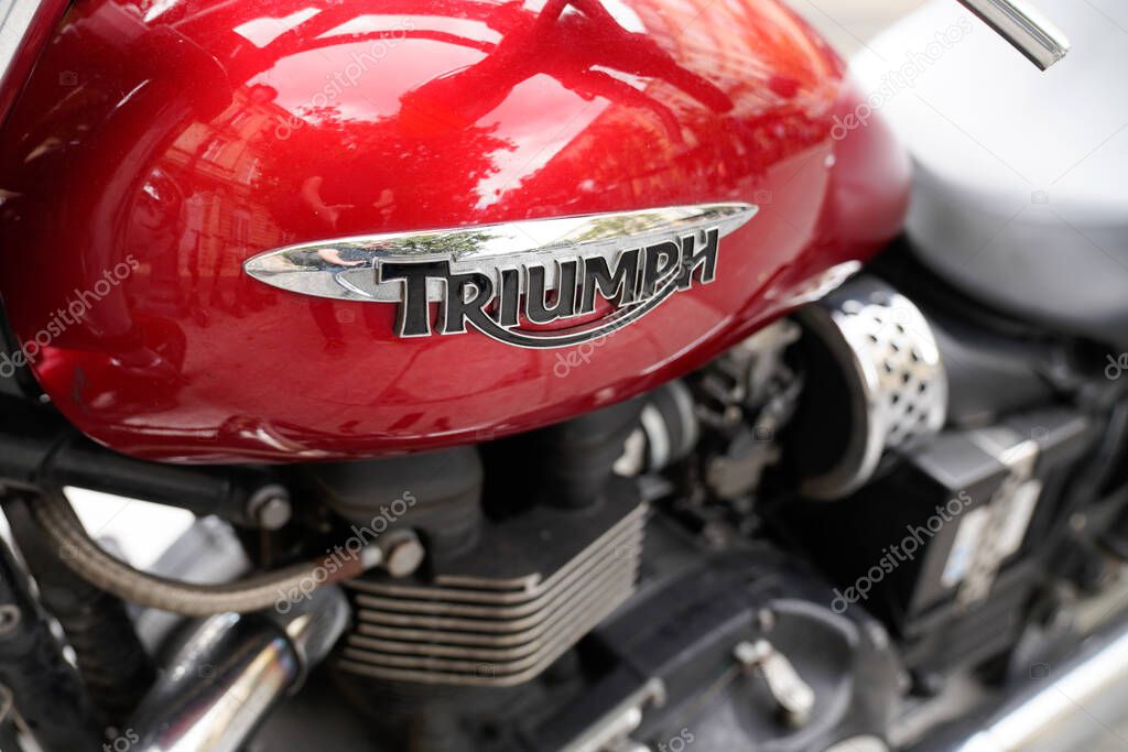 Bordeaux , Aquitaine / France - 10 10 2019 : triumph bike detail sign logo