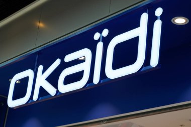 Bordeaux, Aquitaine / Fransa - 10 17 2019: Okaidi çocuk mağazaları için logo mağaza zinciri imzaladı