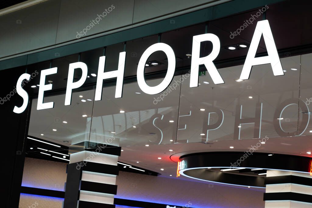 Bordeaux , Aquitaine / France - 10 17 2019 : Sephora shop French brand and chain of cosmetics store logo sign