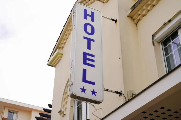 Hotelschild Mit Zwei Sternen Für Den Urlaub — Stockfoto