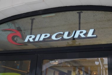 Bordeaux, Aquitaine / France - 05 05 05 2020: Sörf tahtası moda mağazası logosu