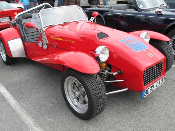 Bordeaux Aquitaine Frankrike 2020 Martin Super Sju Lotusröda Vintage Racerbil — Stockfoto