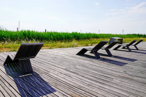 Drewniany Fotel Relaksacyjny Nabrzeżu Pauillac Gironde — Zdjęcie stockowe