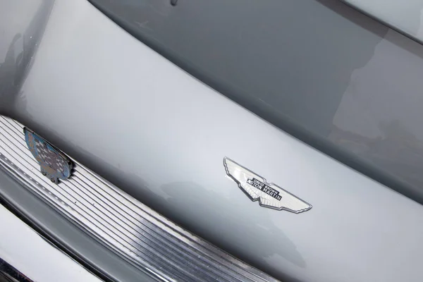 Burdeos Aquitania Francia 2020 Insignia Del Vehículo Aston Martin Coche —  Fotos de Stock