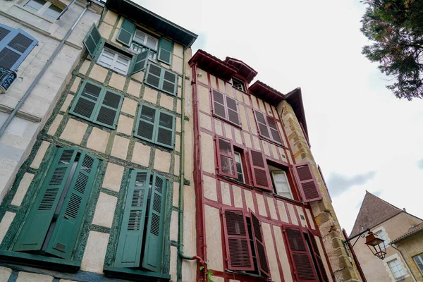 Tradycyjny Dom Bayonne Miasta Francuskim Kraju Basków — Zdjęcie stockowe