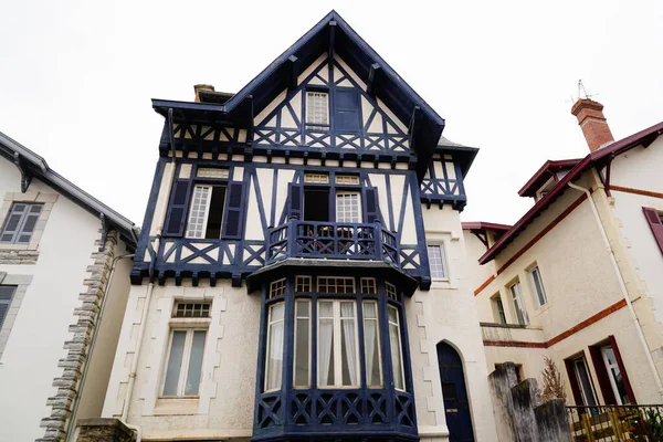 Típica Casa Vasca Azul Bask French Country Francia —  Fotos de Stock