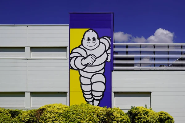 Bordeaux Aquitaine Frankrijk 2020 Michelin Logo Hoofdzetel Van Bandenfabrikant Gevestigd — Stockfoto