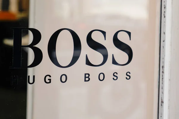 Burdeos Aquitania Francia 2020 Hugo Boss Tienda Signo Texto Marca — Foto de Stock