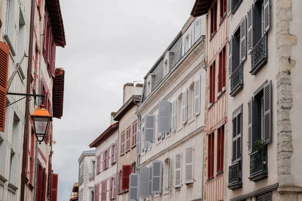 Edifícios Antigos Rua Bask Bayonne Cidade País Basco França Aquitaine — Fotografia de Stock