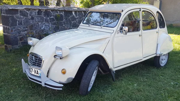 Bordeaux Aquitaine France 2020 Citroen 2Cv Retro Vintage French Historical — Stock Photo, Image