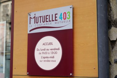 Bordeaux, Aquitaine / France - 08 16 2020: Mutuelle 403 ofis giriş mağazasının logosu