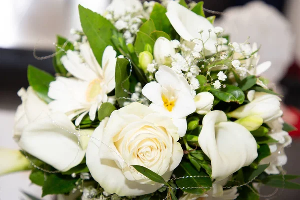 Mariage Bouquet Vert Blanc Fleurs Naturelles Jour Mariage — Photo
