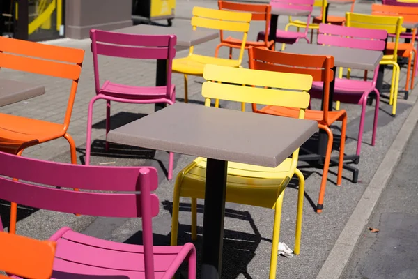 Charming Yellow Orange Pink Chairs Cafe Outdoor Restaurant Cafe Wooden — Stock Photo, Image