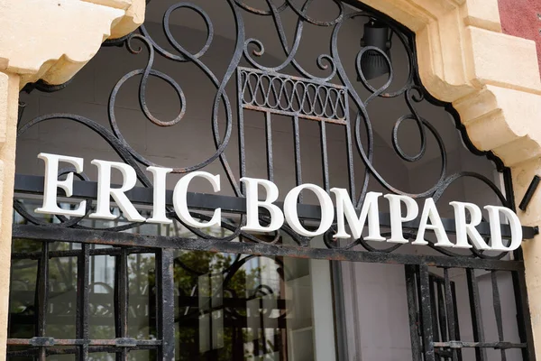 Burdeos Aquitania Francia 2020 Eric Bompard Text Sign Logo Front — Foto de Stock