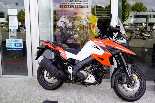 Bordeaux Aquitaine Frankreich 2020 Suzuki Strom Motorrad Enduro Touristenpfad Motorrad — Stockfoto