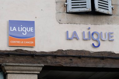 Bordeaux, Aquitaine / Fransa - 10 01: 2020: la ligue contre le cancer logo ve Fransa Ligi ön bürosundaki kanser karşıtı yazı