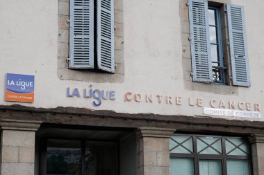 Bordeaux, Aquitaine / Fransa - 10 01 2020: la ligue contre le cancer logo ve kansere karşı Fransız Ligi ofisini kurmak için imza