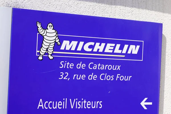 Clermont Ferrand Auvergne Fransa 2020 Michelin Bibendum Logosu Imzası Giriş — Stok fotoğraf