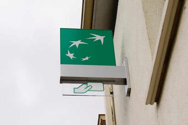 Bordeaux Aquitaine France 2020 Bnp Paribas Sign Logo Bird Office — Stock Photo, Image