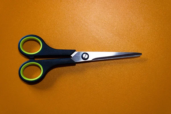 Office Scissors Orange Table Top View — Stock Photo, Image