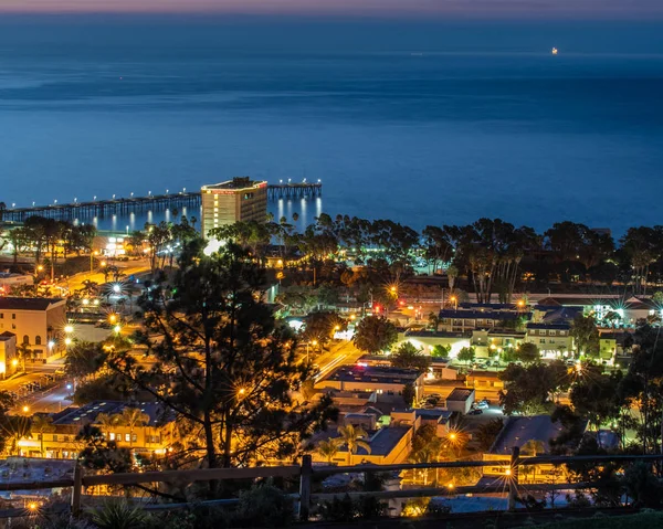 Downtown Ventura California Usa Nestled Pacific Ocean Coastline Lit Predawn — Stock Photo, Image