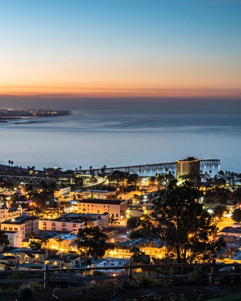 Downtown Ventura California Usa Incastonato Contro Costa Dell Oceano Pacifico — Foto Stock